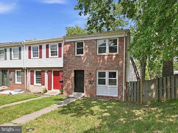 2nd image of 16581 Royal Ct