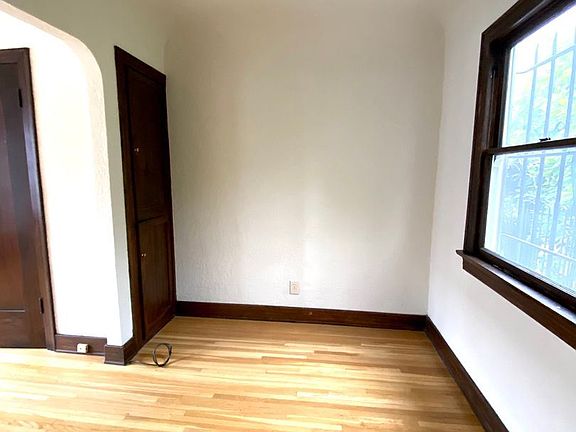 5th image of 442 3/4 N Lake St #11476207