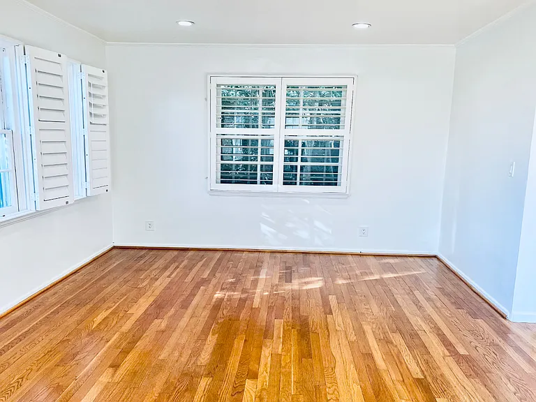 1256 Devon Ave #1256 — Photo 6