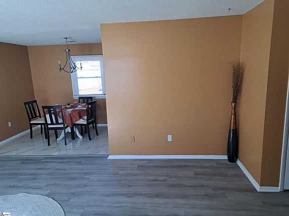 3rd image of 416 Chesley Dr