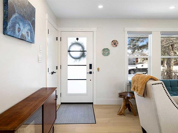 2nd image of 523 N Athlone Rd SE