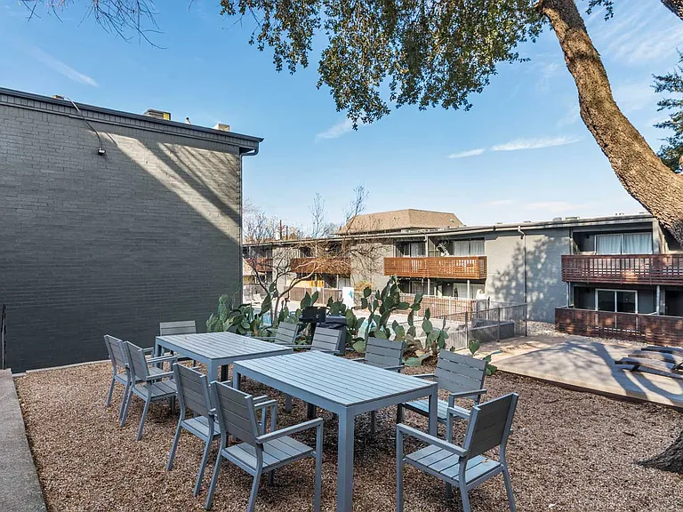 Cascade Apartments — Photo 34