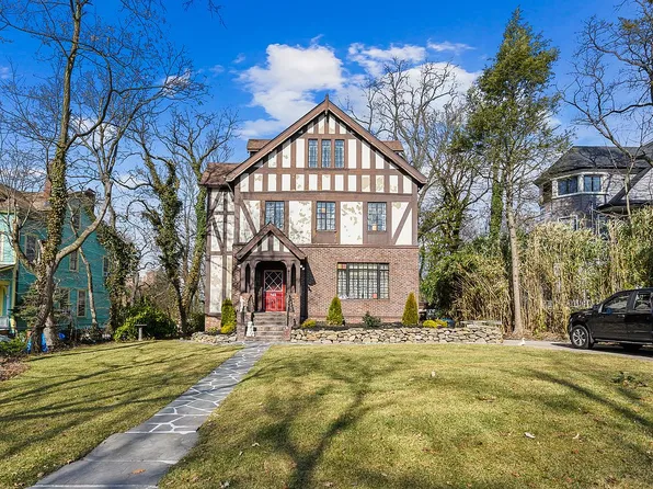 223 Prospect Ave, Staten Island, NY 10301