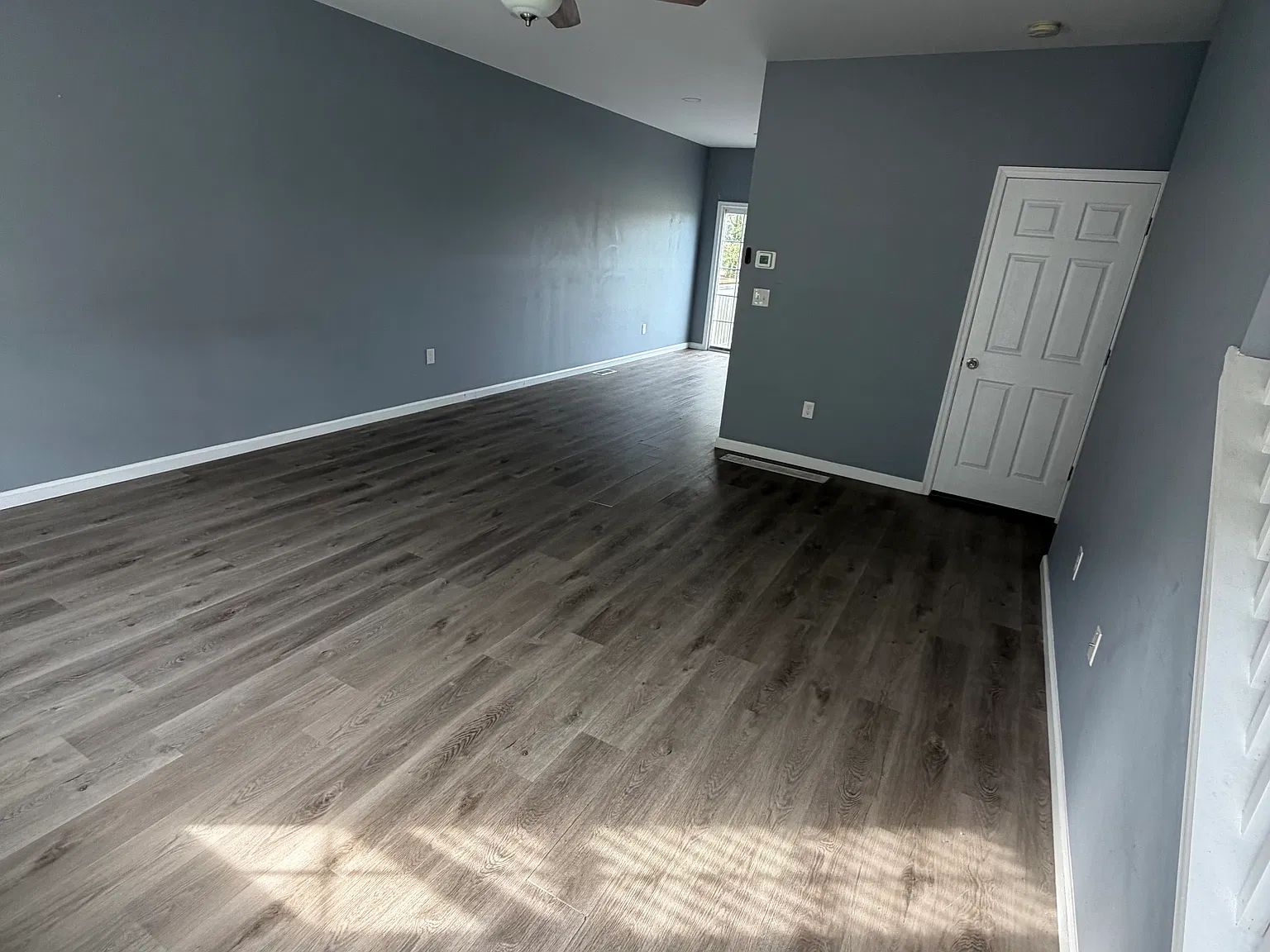 3 bed, 2.5 bath, 1541 sqft, $2,075 — Photo 3