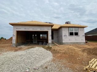 212 Allspice Ct, Sparta, MO 65753
