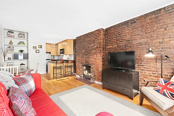 Sold by Compass | media 12