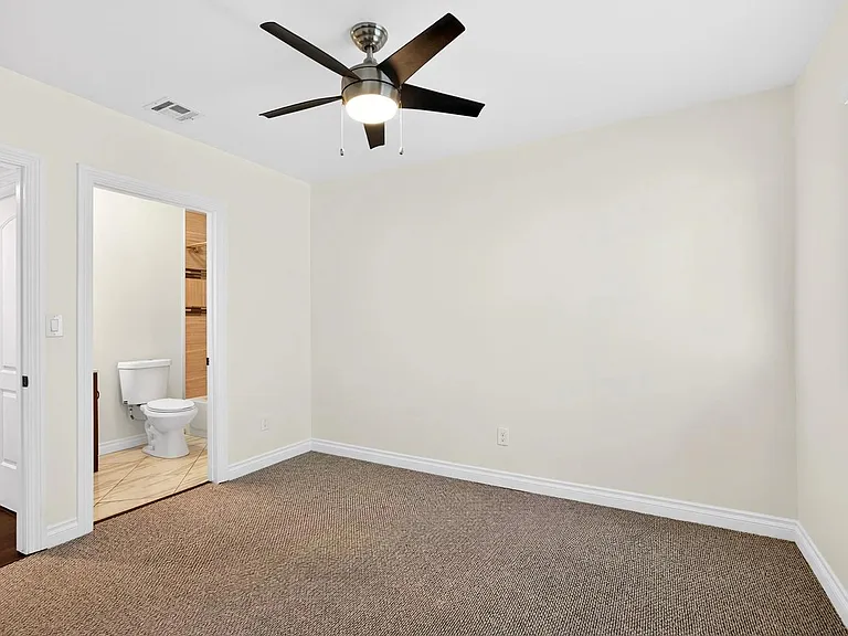 457-459 N Serrano Ave #457 — Photo 17