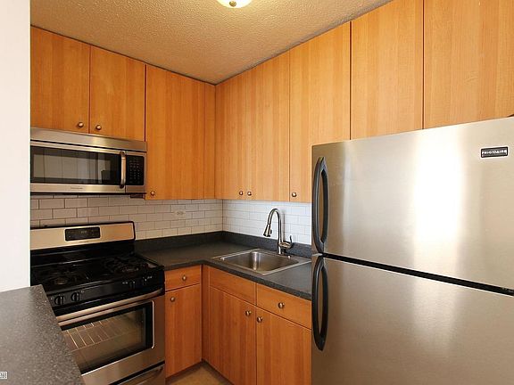3rd image of 3333 Broadway APT A7d