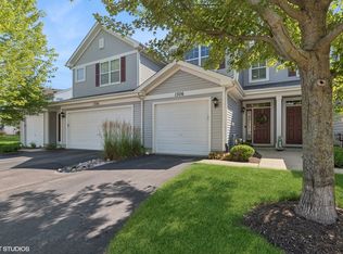 1306 Waverly Dr, Volo, IL 60020