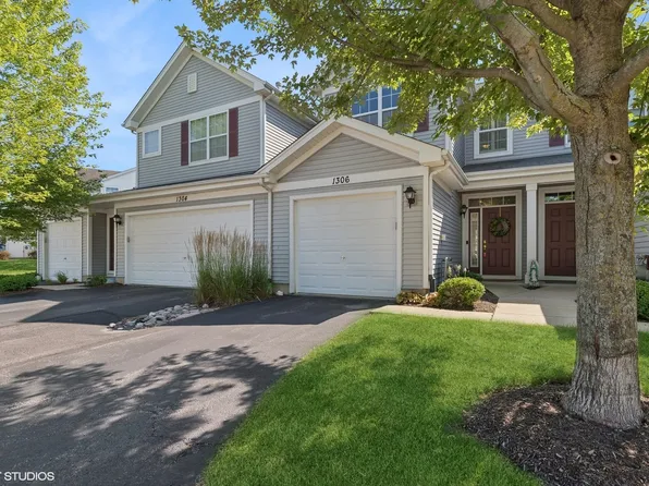 1306 Waverly Dr, Volo, IL 60020