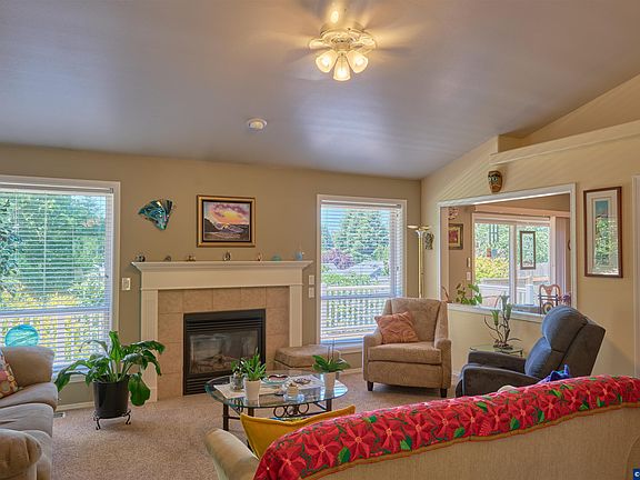 4th image of 6045 Nelson Pl SE