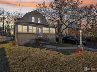 59 Amherst Ave, Colonia, NJ 07067