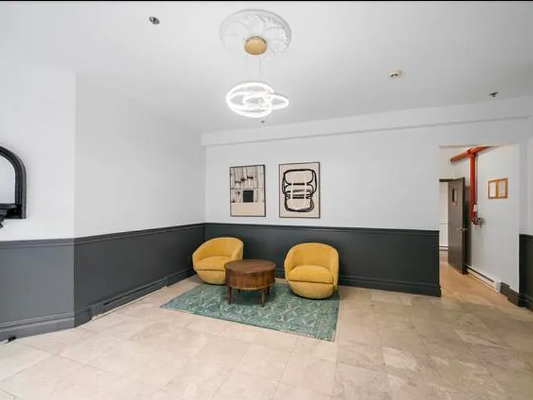 716 Madison St #106 — Photo 12