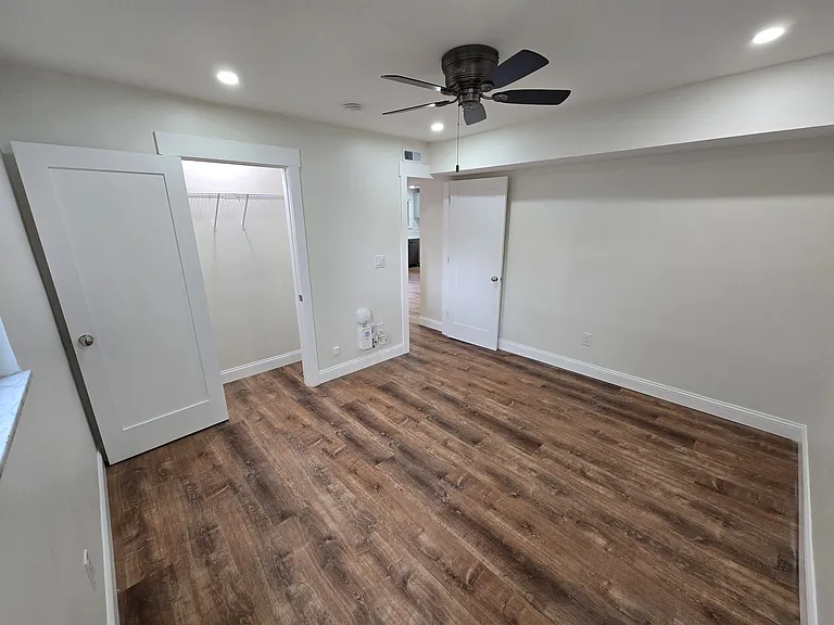 6305 Englewood Ave #2 — Photo 21