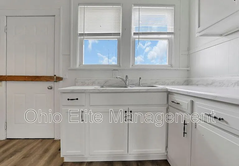 29 S Terrace Ave — Photo 15