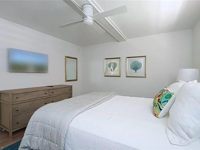 222 Harbour Dr #105 — Photo 14
