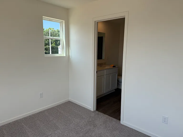 2445 Brookville Dr #B — Photo 31