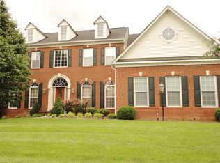 42257 Providence Ridge Dr, Chantilly, VA 20152