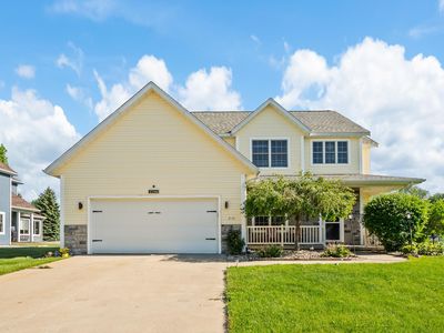 2106 Halsted Dr, Stevensville, MI, 49127