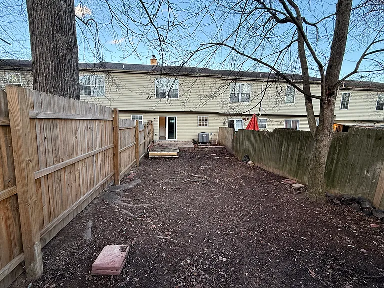 30 Sycamore Dr — Photo 6
