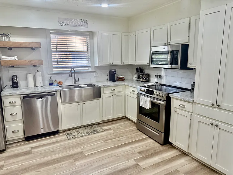 102 Oak Dr — Photo 5