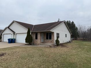 3166 Manitowoc Rd, Green Bay, WI 54311