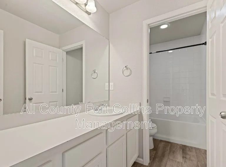 5217 Alberta Falls St — Photo 14