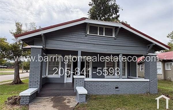 1st image of 601 4th Ave W