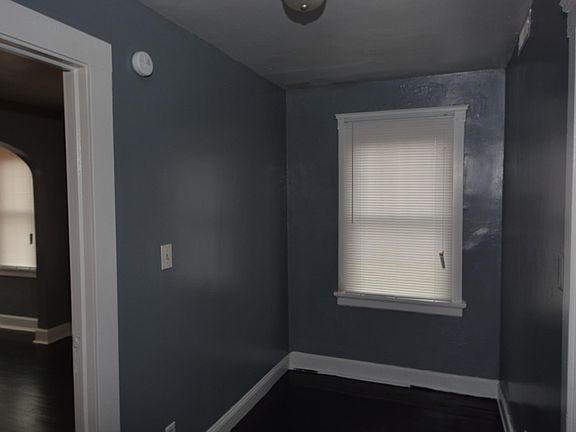5th image of 3311 Warsaw Ave APT 6