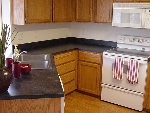 New counters, dishwasher & flooring