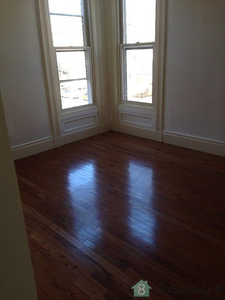 2nd image of 1334 Chapel St #4A