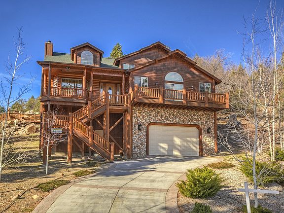 2nd image of 194 N Teakwood Dr