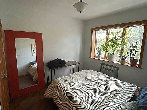 2nd image of 629 Humboldt St APT 3F