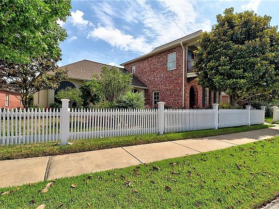 2nd image of 5935 Camellia Way