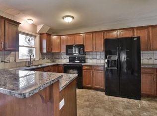 5321 S 106th St, Omaha, NE 68127