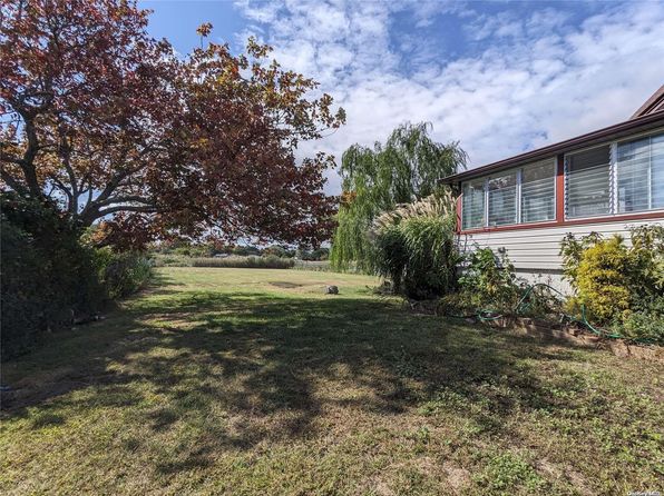 (undisclosed Address), Mastic Beach, NY 11951