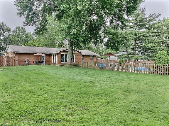 2nd image of 702 Eleanora Dr