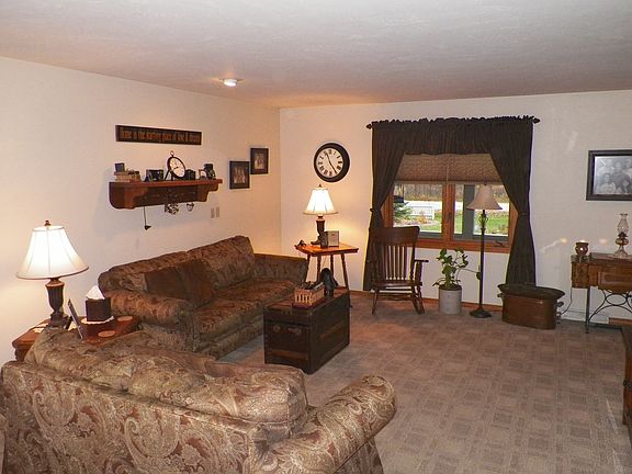 5th image of 3176 Longview Ln