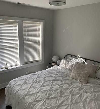 3rd image of 3921 N Janssen Ave #3WT