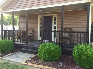 212 Tobaccoport Dock Rd, Bumpus Mills, TN 37028