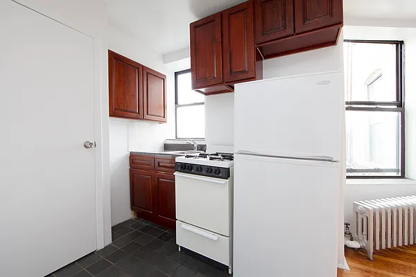 Rented by R New York | media 10