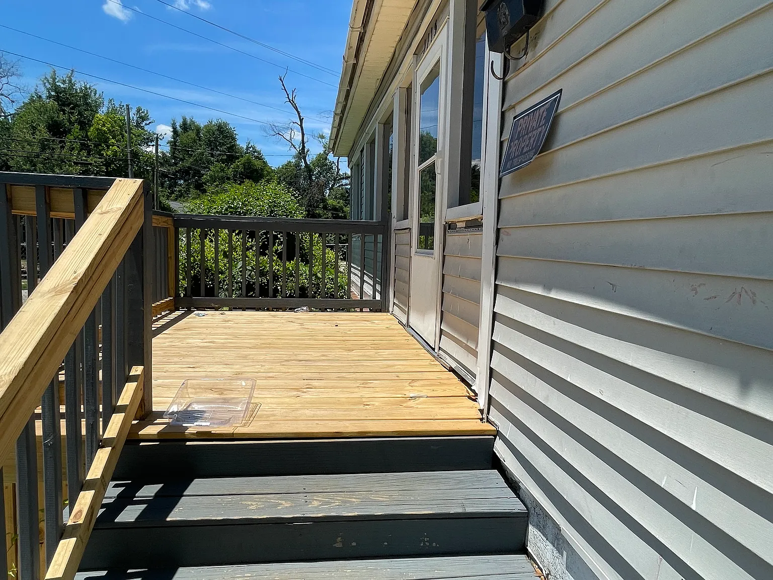 1115 Whitman St — Photo 4