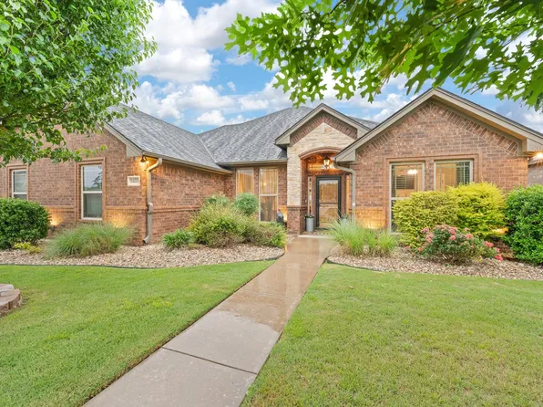 1623 Hawthorne St, Cleburne, TX 76033
