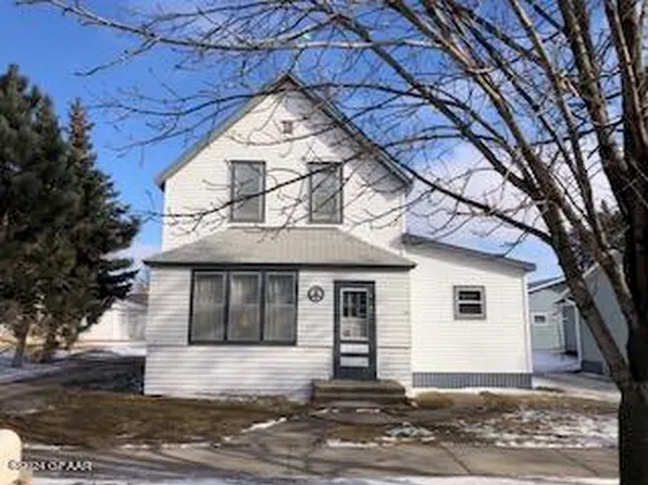 407 S Main St, Drayton, ND 58225