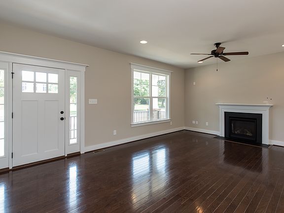 3rd image of 9979 Sunny Oak Dr