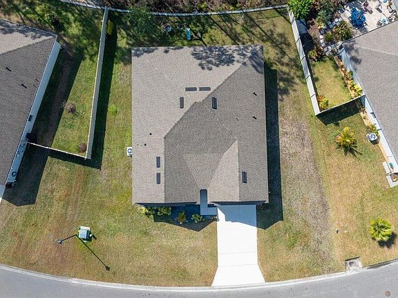 2nd image of 120 Sunset Point Dr