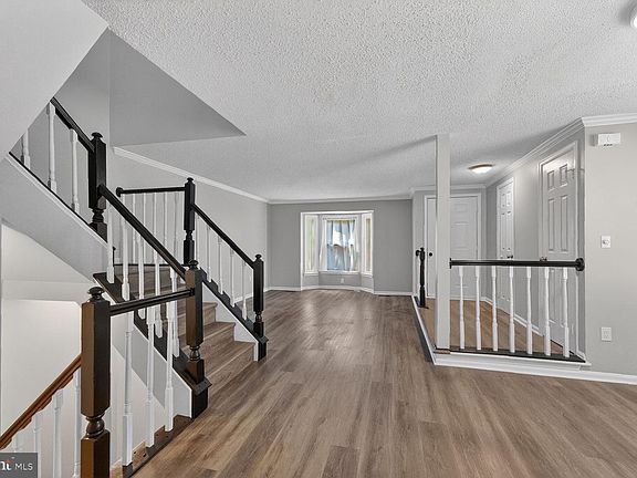 3rd image of 11561 Hill Meade Ln