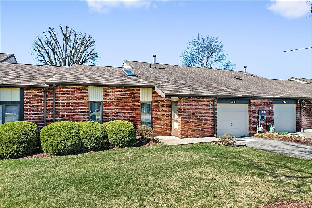 316 Greenwood Dr photo 1