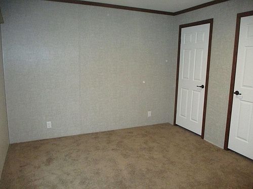 4th image of 224 Roosevelt Dr