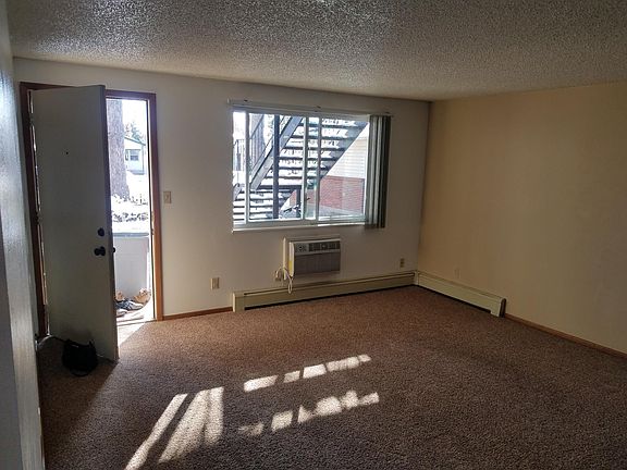 5th image of 443 W 2nd St #443